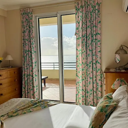 Precioso Arco da Calheta (Madeira)