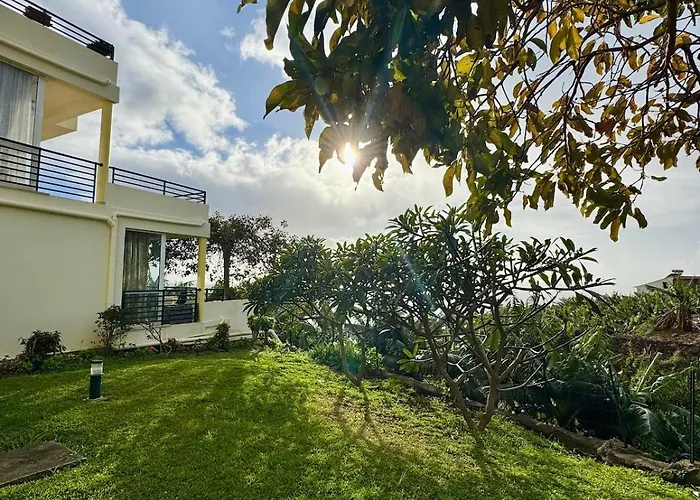 Precioso Arco da Calheta (Madeira)